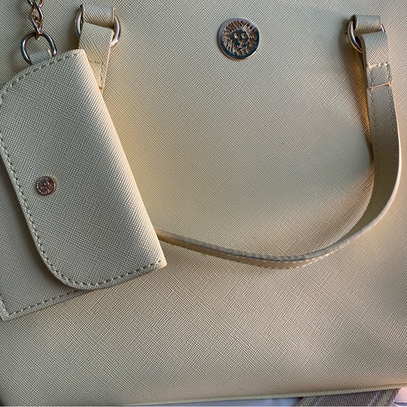 Anne Klein Butter Cream Yellow Purse w/shoulder strap - Picture 11 of 16